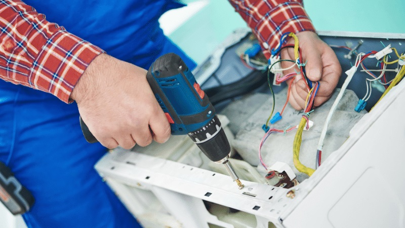 Karamürsel Viessmann Viessmann çamaşır makinesi kart tamiri – Su almama arızası orijinal parça ile giderildi. - Teknik servis örneği